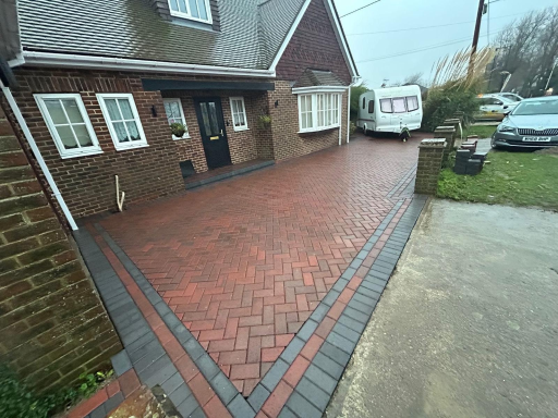 Perfect Drives And Patios Banbury 14 Medium